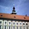 Vor dem Landhaus