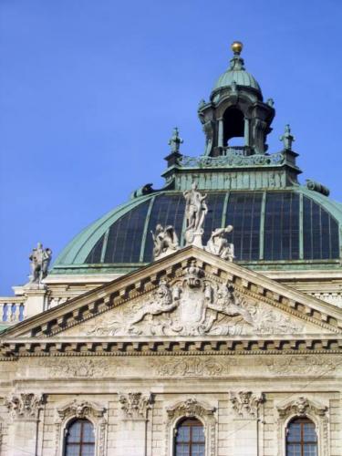 Justizpalast
