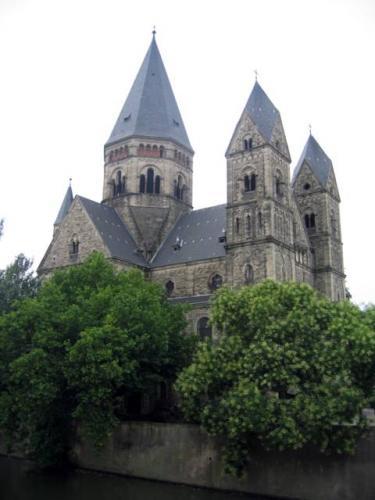 Temple Neuf