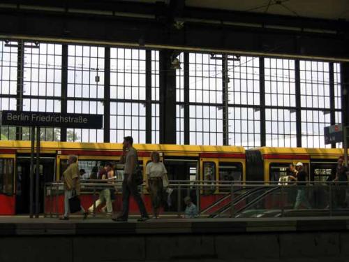 Bahnhof Friedrichstraße
