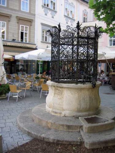 Schrauthammerbrunnen