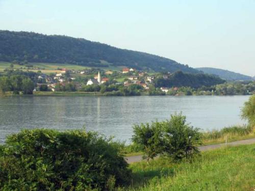Blick auf Klein-Pöchlarn