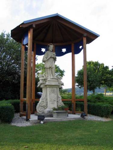 Nepomukstatue