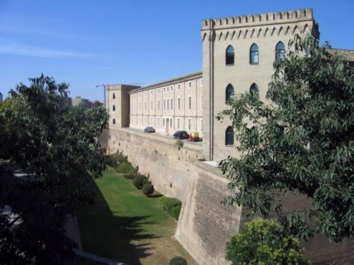 Palacio de la Aljaferí­a Cortes de Aragón