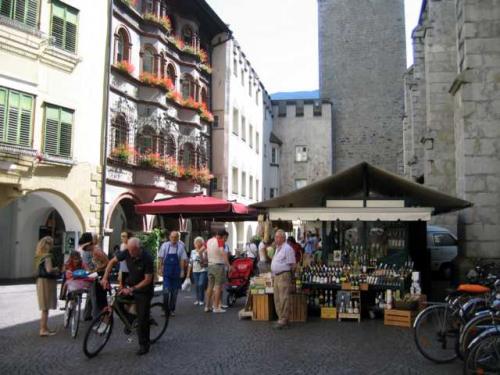 Adlerbrückengasse ~ Via Ponte Aquila 