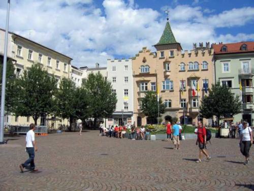 Domplatz ~ Piazza Duomo
