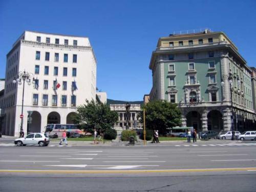 Piazza Oberdan