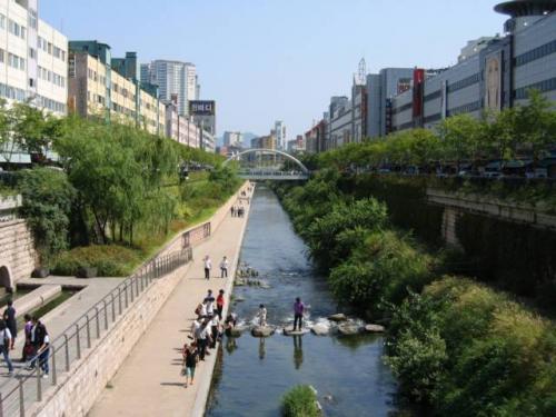Cheonggyecheon · 청계천
