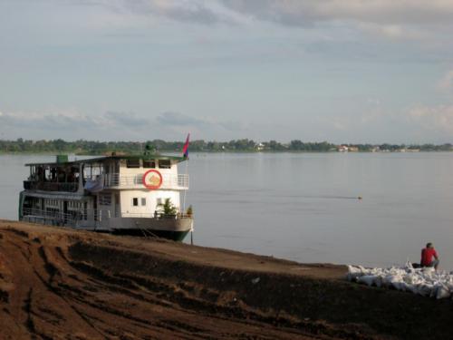 Mekong · ແມ່ນ້ຳຂອງ