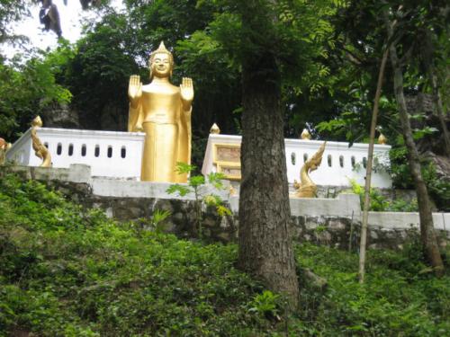 Wat Tham Phou Si