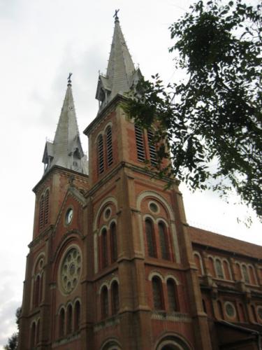 Saigon Notre-Dame Basilica · Vương cung thánh đường Đức Bà Sài Gòn or Nhà thờ Đức Bà Sài Gòn